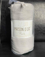 Махрова простирадло на резинці Maison Dor Світло-сіра 180x200 см з наволочками 